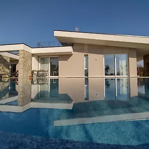  Vakantiehuis La Rondinella Italië